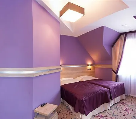 Czarny Gron אכסניה