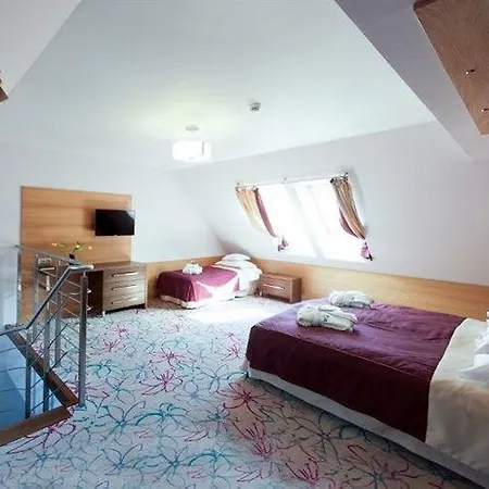 Czarny Gron * רז'יקי