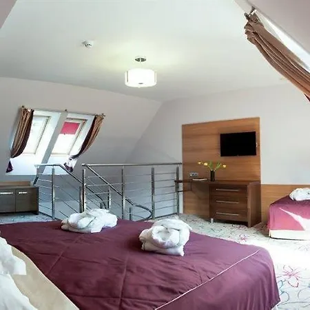 Czarny Gron אכסניה רז'יקי