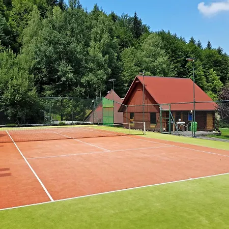 Czarny Gron אכסניה